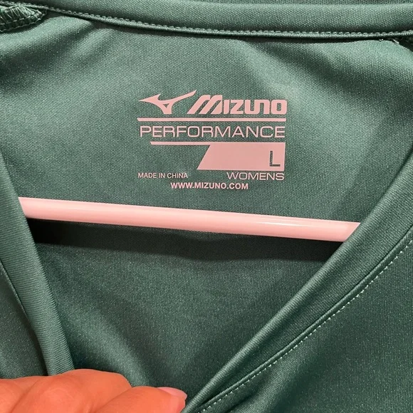Mizuno Women’s Performance Shirt Size L - Picture 4 of 5